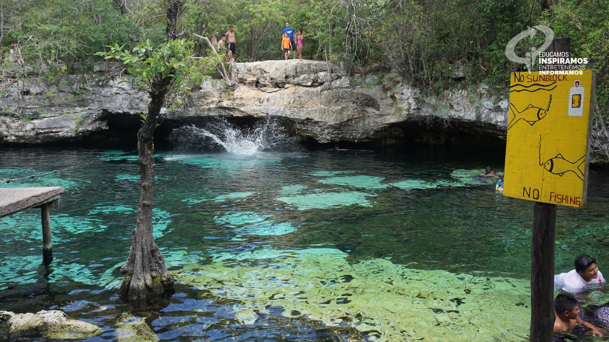el-cenote-azul-riviera-maya