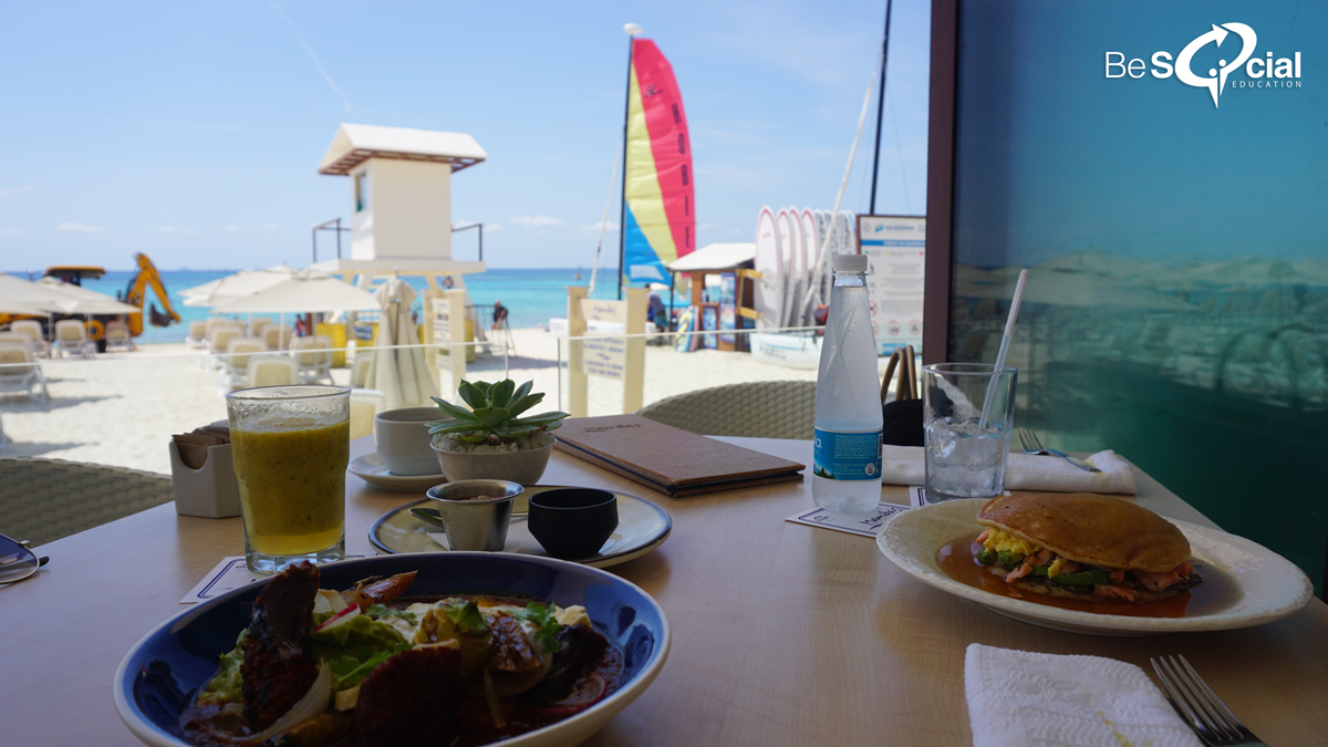mamitas-beach-club-playa-del-carmen-desayunos