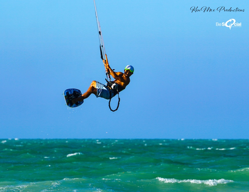 kitesurfing-el-cuyo-yucatan-mexico-